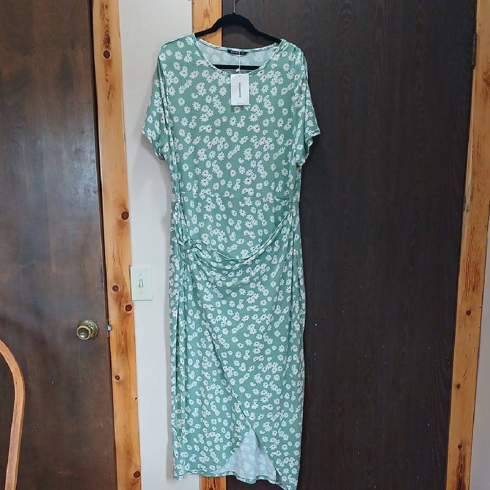 Bloomchic Daisy Green Wrap Dress
